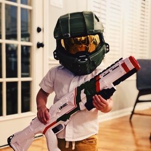 Meet your Posher, Aaron